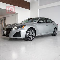 نيسان ألتيما